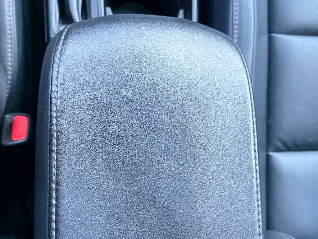 Toyota RAV4 LIMITED AWD / 118.500KM SEULEMENT / WOW !!!! / 2015 à Thetford Mines, Québec - 55 - w1024h768px