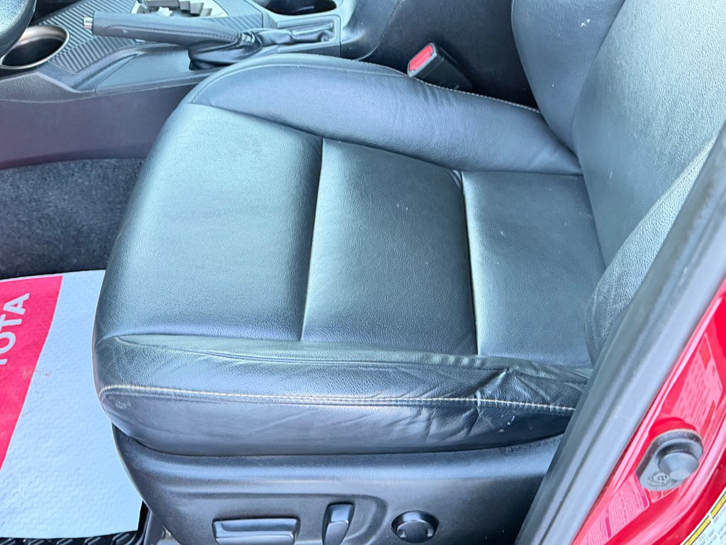 Toyota RAV4 LIMITED AWD / 118.500KM SEULEMENT / WOW !!!! / 2015 à Thetford Mines, Québec - 34 - w1024h768px