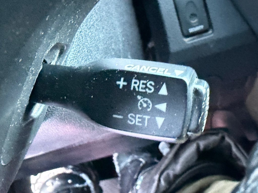 Toyota RAV4 LIMITED AWD / 118.500KM SEULEMENT / WOW !!!! / 2015 à Thetford Mines, Québec - 43 - w1024h768px