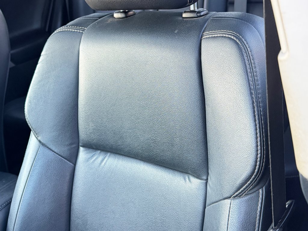 Toyota RAV4 LIMITED AWD / 118.500KM SEULEMENT / WOW !!!! / 2015 à Thetford Mines, Québec - 35 - w1024h768px