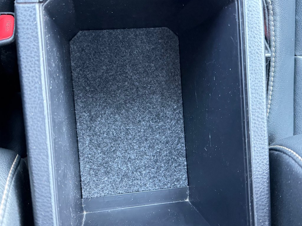 Toyota RAV4 LIMITED AWD / 118.500KM SEULEMENT / WOW !!!! / 2015 à Thetford Mines, Québec - 56 - w1024h768px