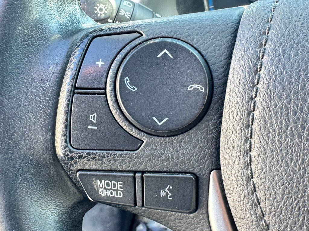 Toyota RAV4 XLE AWD / FINANCEMENT DISPONIBLE / 2017 à Thetford Mines, Québec - 40 - w1024h768px
