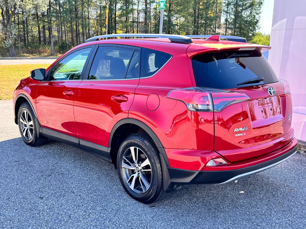 Toyota RAV4 XLE AWD / FINANCEMENT DISPONIBLE / 2017 à Thetford Mines, Québec - 7 - w1024h768px