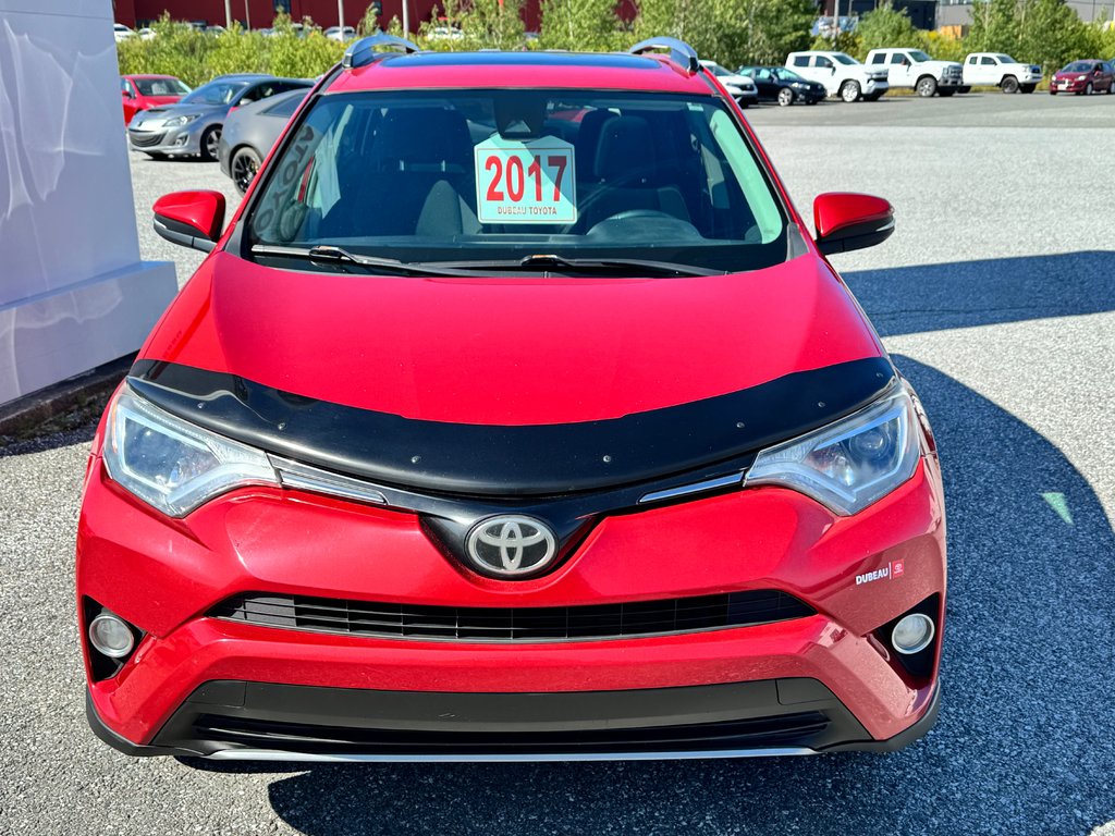 Toyota RAV4 XLE AWD / FINANCEMENT DISPONIBLE / 2017 à Thetford Mines, Québec - 3 - w1024h768px