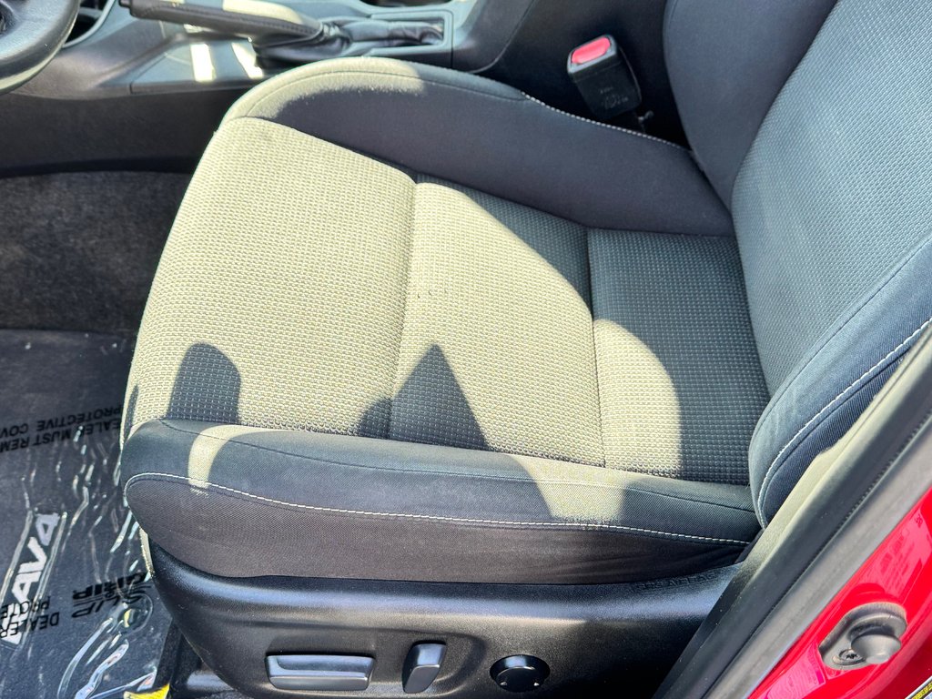 Toyota RAV4 XLE AWD / FINANCEMENT DISPONIBLE / 2017 à Thetford Mines, Québec - 34 - w1024h768px