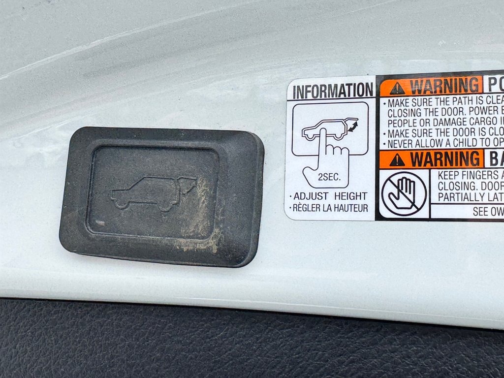 Toyota RAV4 SE AWD / CUIR / GPS / HITCH ET +++ / 2018 à Thetford Mines, Québec - 74 - w1024h768px