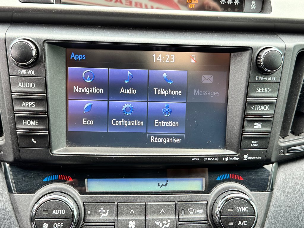 Toyota RAV4 SE AWD / CUIR / GPS / HITCH ET +++ / 2018 à Thetford Mines, Québec - 48 - w1024h768px