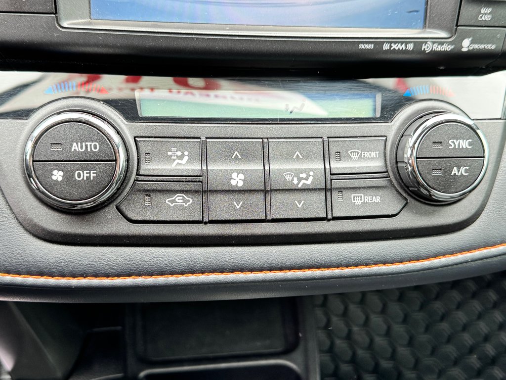 Toyota RAV4 SE AWD / CUIR / GPS / HITCH ET +++ / 2018 à Thetford Mines, Québec - 51 - w1024h768px