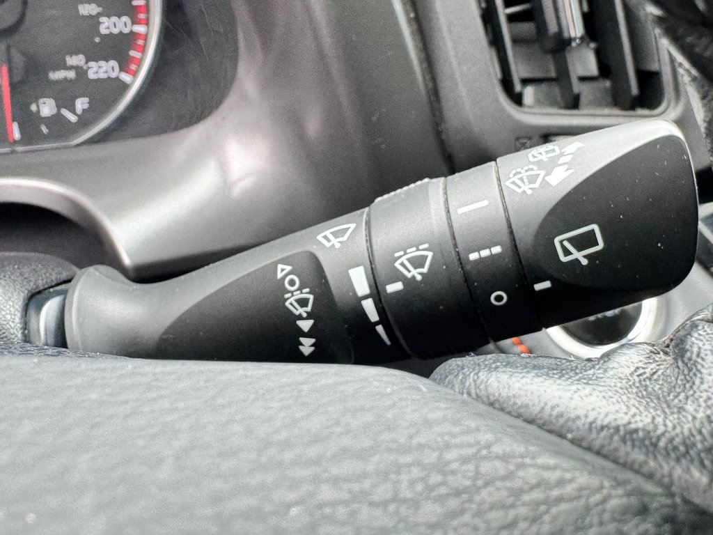 Toyota RAV4 SE AWD / CUIR / GPS / HITCH ET +++ / 2018 à Thetford Mines, Québec - 46 - w1024h768px
