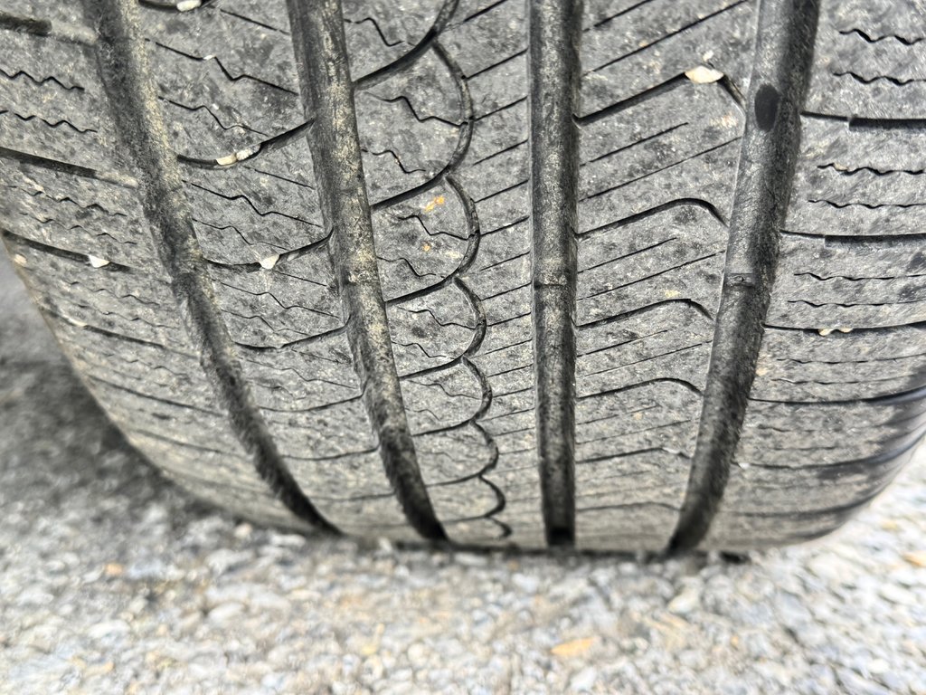 Toyota RAV4 SE AWD / CUIR / GPS / HITCH ET +++ / 2018 à Thetford Mines, Québec - 17 - w1024h768px