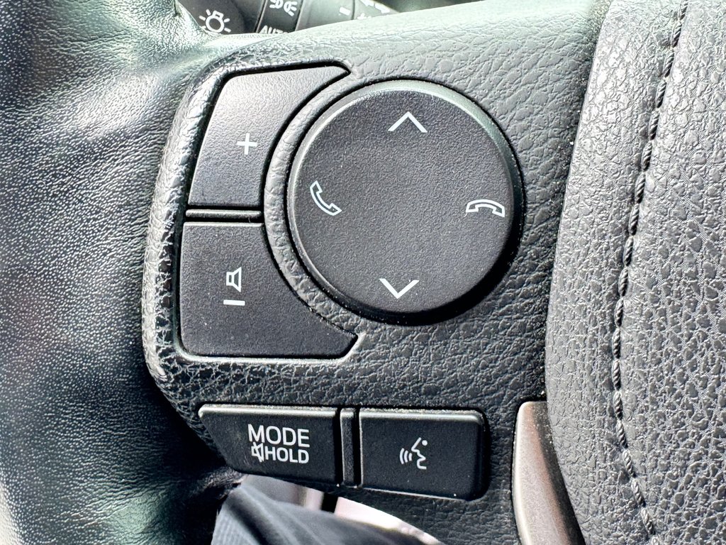 Toyota RAV4 SE AWD / CUIR / GPS / HITCH ET +++ / 2018 à Thetford Mines, Québec - 42 - w1024h768px