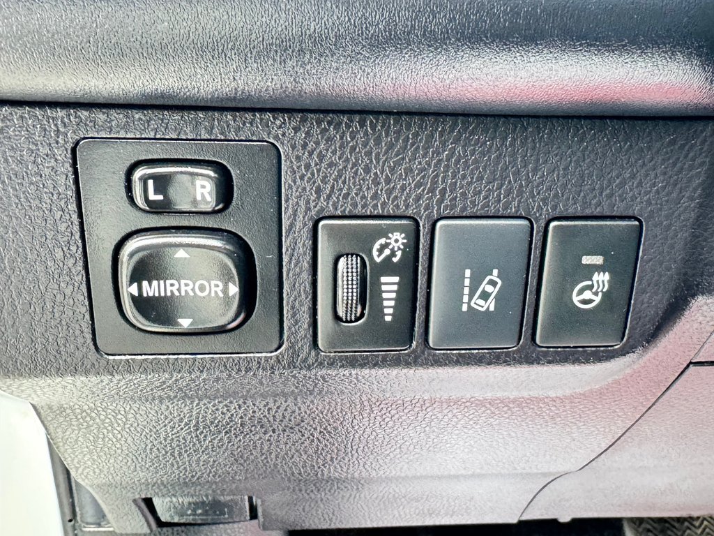 Toyota RAV4 SE AWD / CUIR / GPS / HITCH ET +++ / 2018 à Thetford Mines, Québec - 37 - w1024h768px