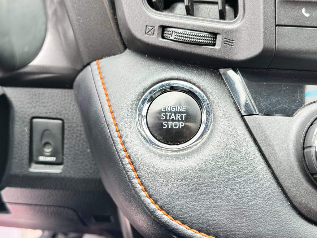 Toyota RAV4 SE AWD / CUIR / GPS / HITCH ET +++ / 2018 à Thetford Mines, Québec - 52 - w1024h768px