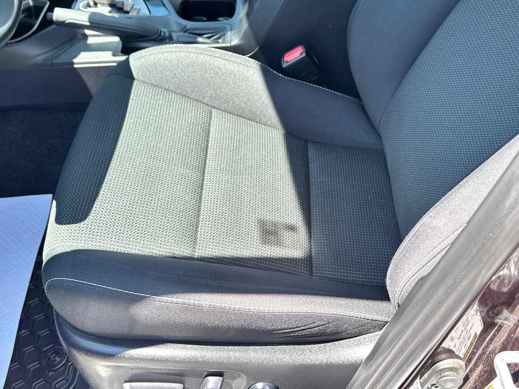 2018 Toyota RAV4 XLE AWD / 60,000KM WOW ! MOINS CHER DU NET / in Thetford Mines, Quebec - 33 - w1024h768px