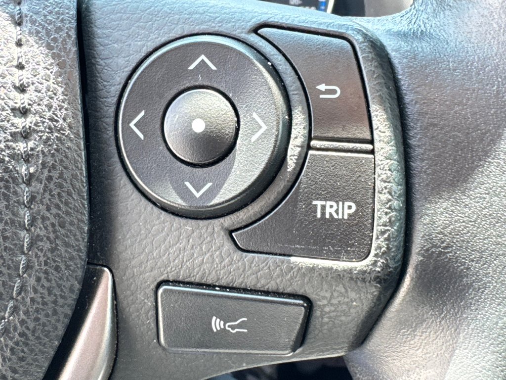 2018 Toyota RAV4 XLE AWD / 60,000KM WOW ! MOINS CHER DU NET / in Thetford Mines, Quebec - 40 - w1024h768px