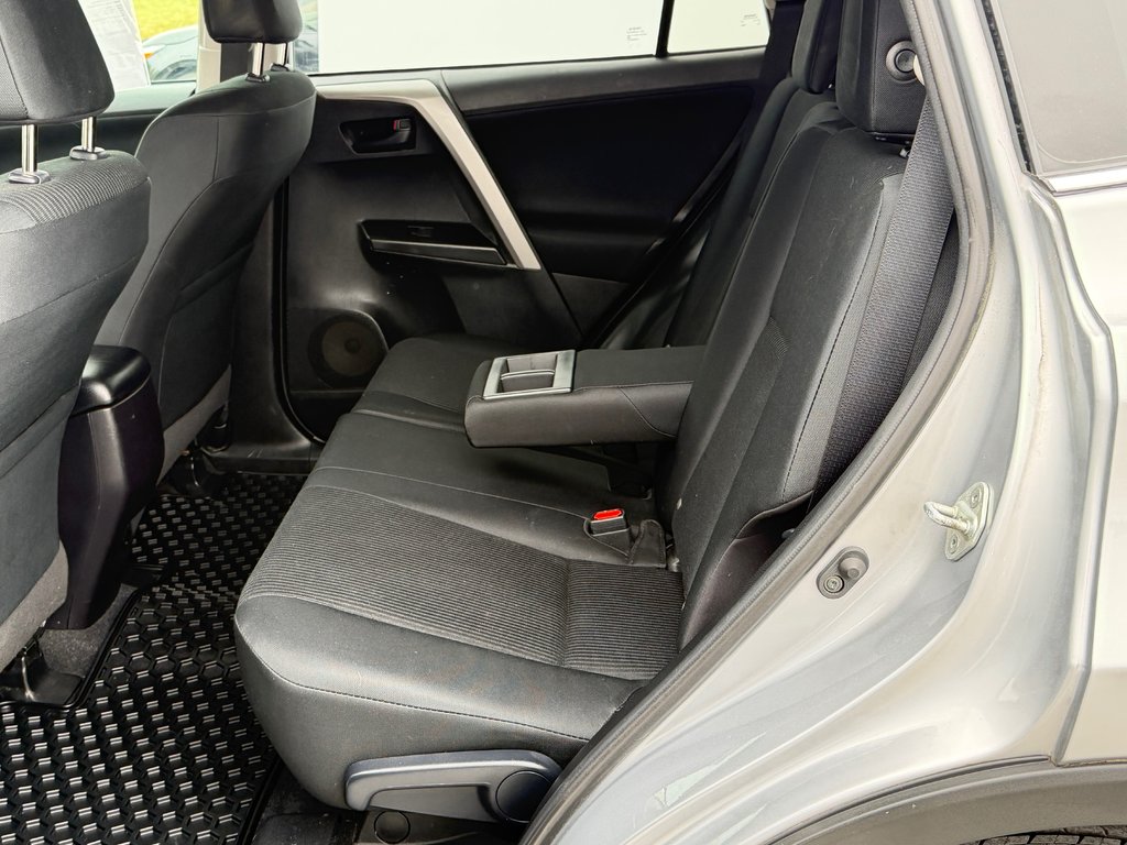 Toyota RAV4 LE AWD /BLUETOOTH / PNEUS ÉTÉ NEUFS 2018 à Thetford Mines, Québec - 51 - w1024h768px