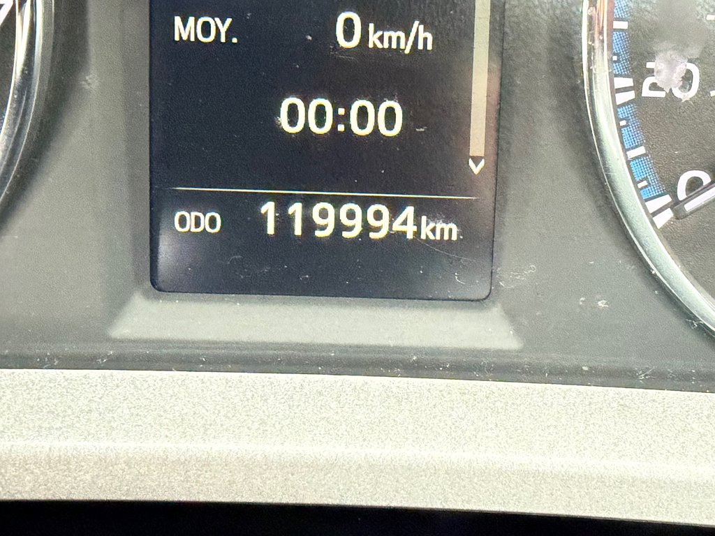 Toyota RAV4 LE AWD /BLUETOOTH / PNEUS ÉTÉ NEUFS 2018 à Thetford Mines, Québec - 38 - w1024h768px
