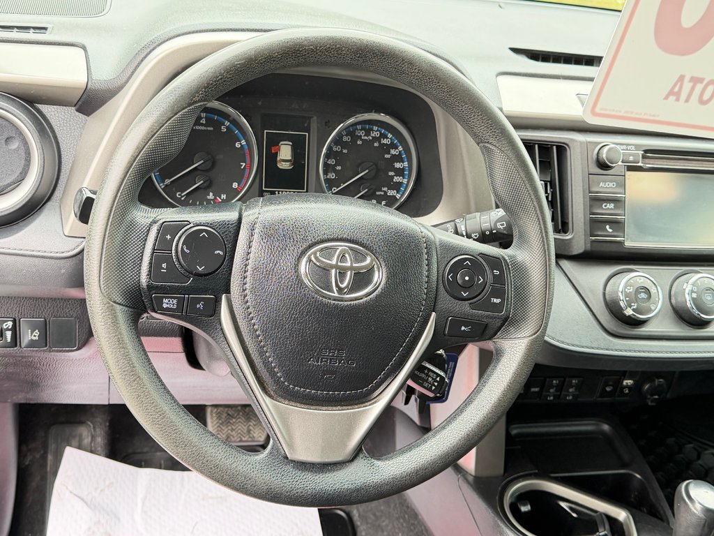 Toyota RAV4 LE AWD /BLUETOOTH / PNEUS ÉTÉ NEUFS 2018 à Thetford Mines, Québec - 32 - w1024h768px