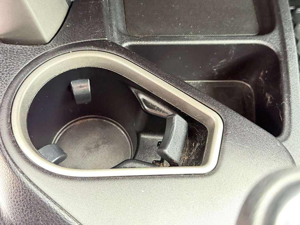 Toyota RAV4 LE AWD /BLUETOOTH / PNEUS ÉTÉ NEUFS 2018 à Thetford Mines, Québec - 43 - w1024h768px