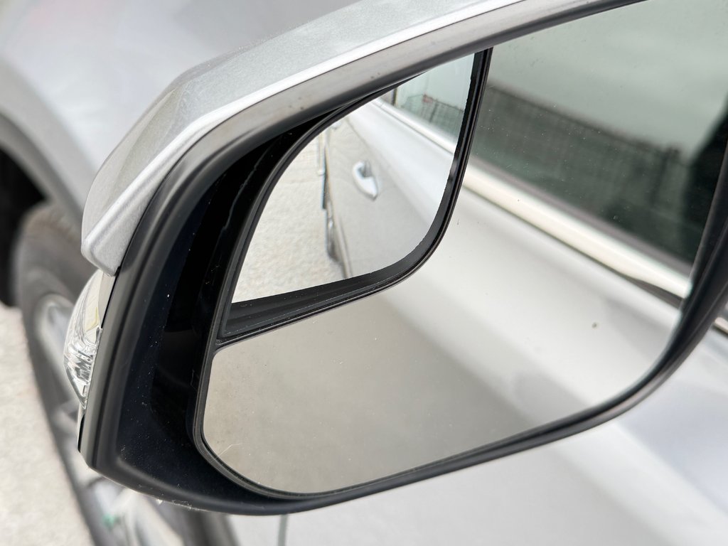 Toyota RAV4 LE AWD /BLUETOOTH / PNEUS ÉTÉ NEUFS 2018 à Thetford Mines, Québec - 26 - w1024h768px