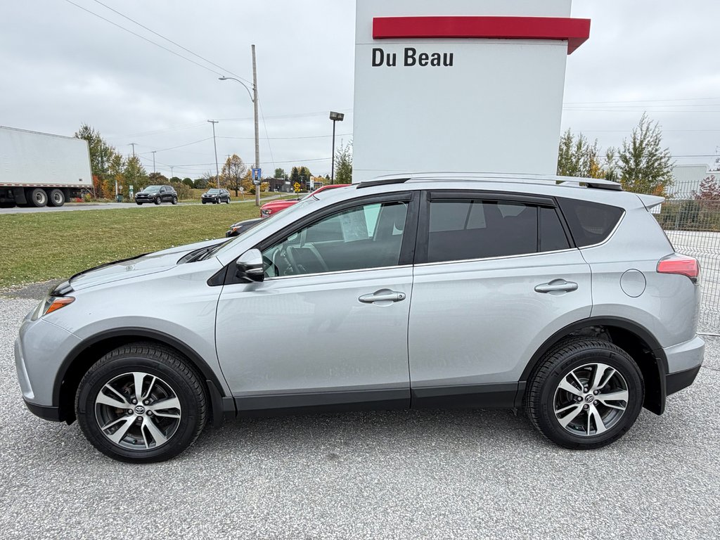 Toyota RAV4 LE AWD /BLUETOOTH / PNEUS ÉTÉ NEUFS 2018 à Thetford Mines, Québec - 9 - w1024h768px
