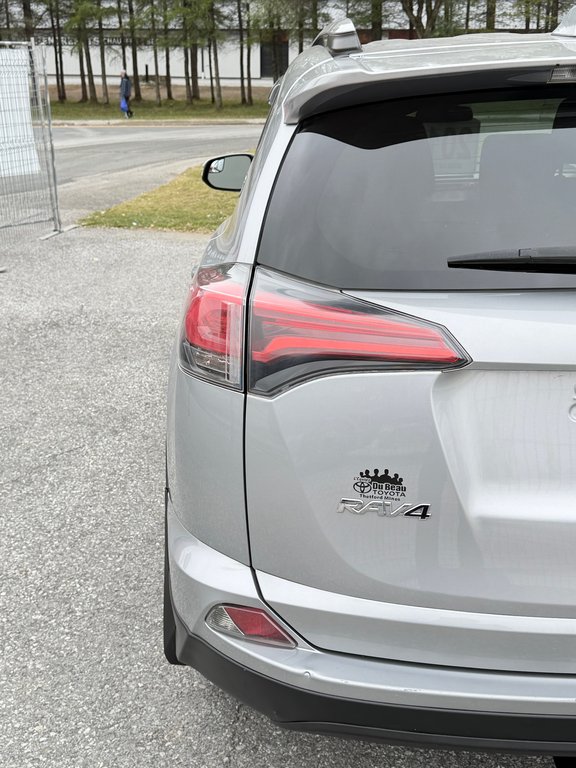Toyota RAV4 LE AWD /BLUETOOTH / PNEUS ÉTÉ NEUFS 2018 à Thetford Mines, Québec - 21 - w1024h768px