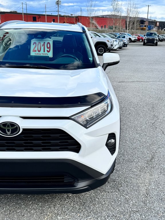 Toyota RAV4 XLE PREMIUM AWD / MAGS 19 / CUIR / 2019 à Thetford Mines, Québec - 8 - w1024h768px
