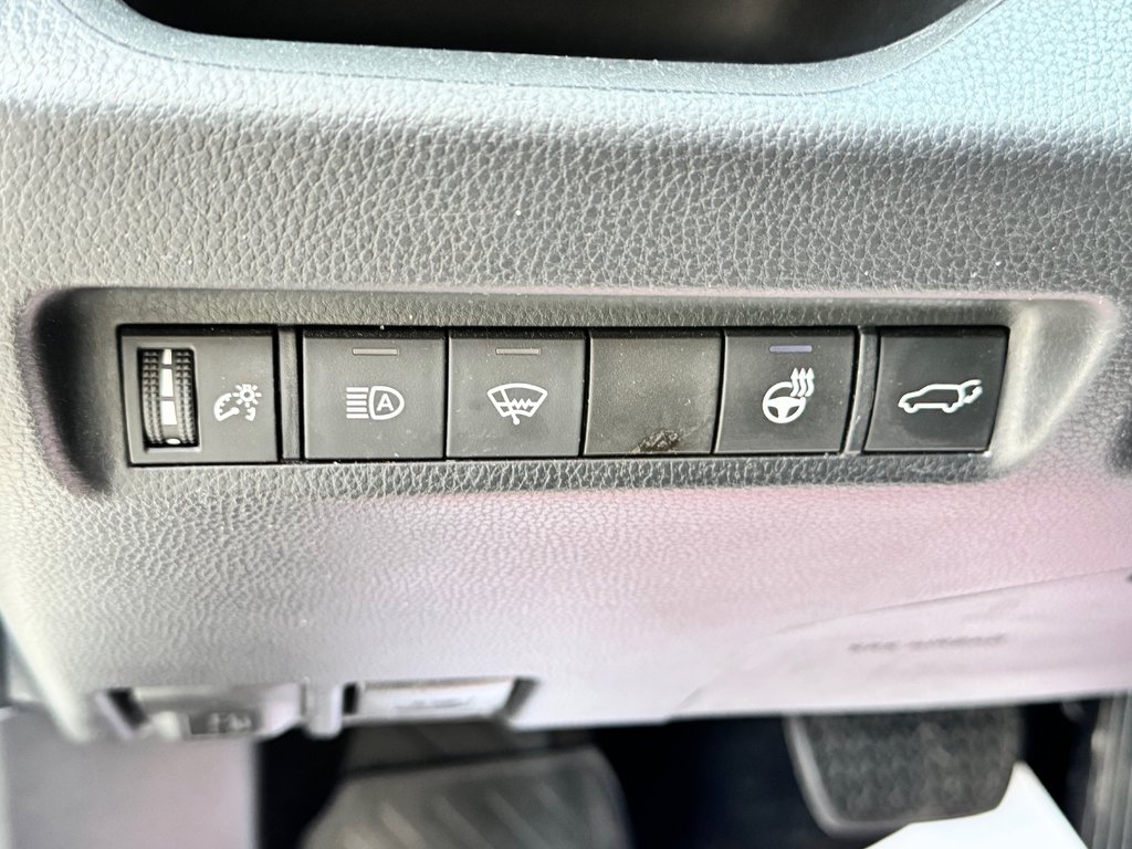 Toyota RAV4 XLE PREMIUM AWD / MAGS 19 / CUIR / 2019 à Thetford Mines, Québec - 34 - w1024h768px