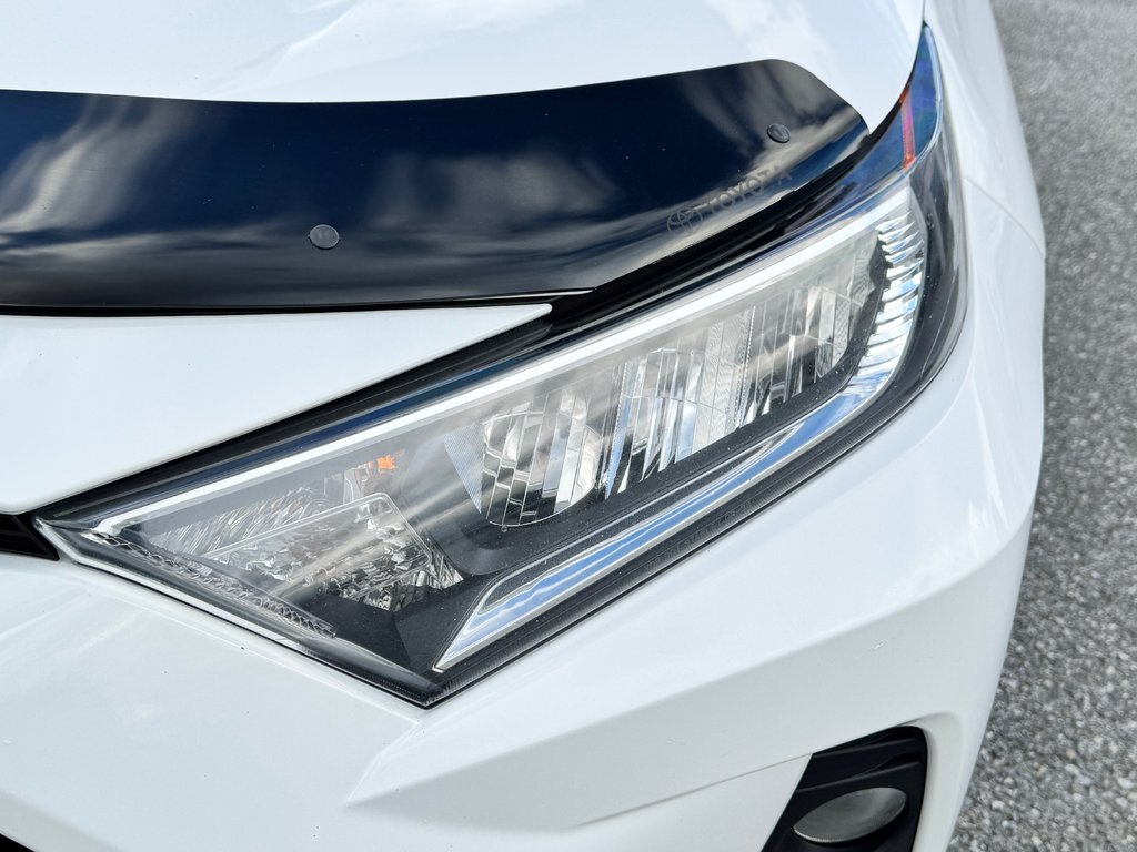 Toyota RAV4 XLE PREMIUM AWD / MAGS 19 / CUIR / 2019 à Thetford Mines, Québec - 10 - w1024h768px