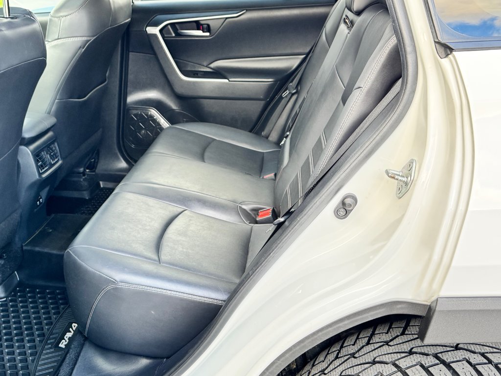 Toyota RAV4 XLE PREMIUM AWD / MAGS 19 / CUIR / 2019 à Thetford Mines, Québec - 58 - w1024h768px