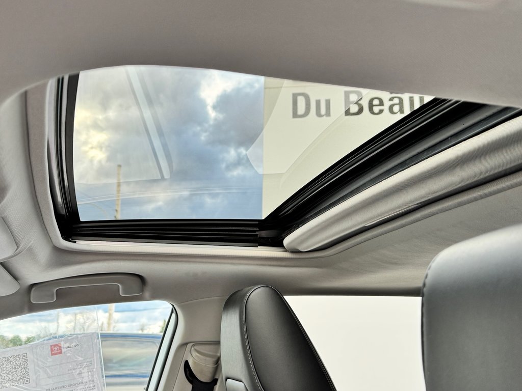 Toyota RAV4 XLE PREMIUM AWD / MAGS 19 / CUIR / 2019 à Thetford Mines, Québec - 56 - w1024h768px