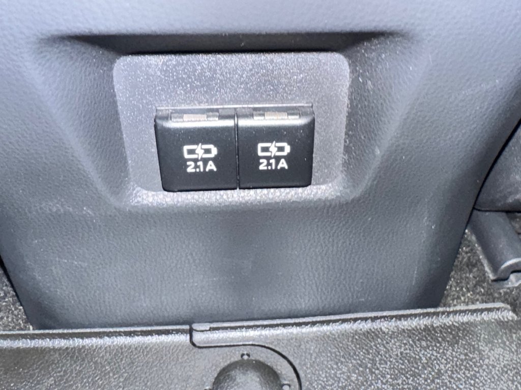 Toyota RAV4 XLE PREMIUM AWD / MAGS 19 / CUIR / 2019 à Thetford Mines, Québec - 62 - w1024h768px