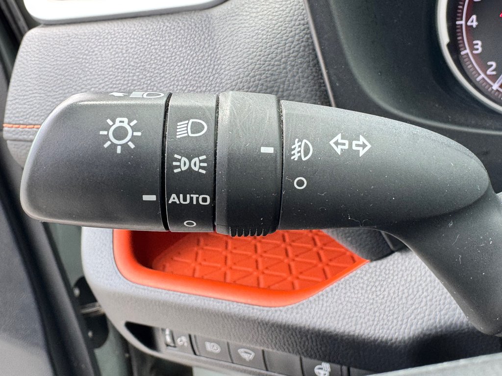 Toyota RAV4 TRAIL AWD / HITCH / MEILLEUR PRIX GARANTIS / 2019 à Thetford Mines, Québec - 42 - w1024h768px