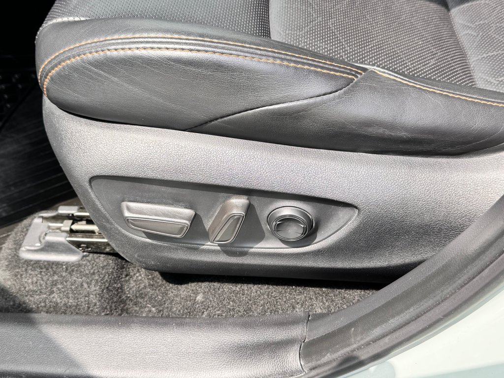 Toyota RAV4 TRAIL AWD / HITCH / MEILLEUR PRIX GARANTIS / 2019 à Thetford Mines, Québec - 35 - w1024h768px