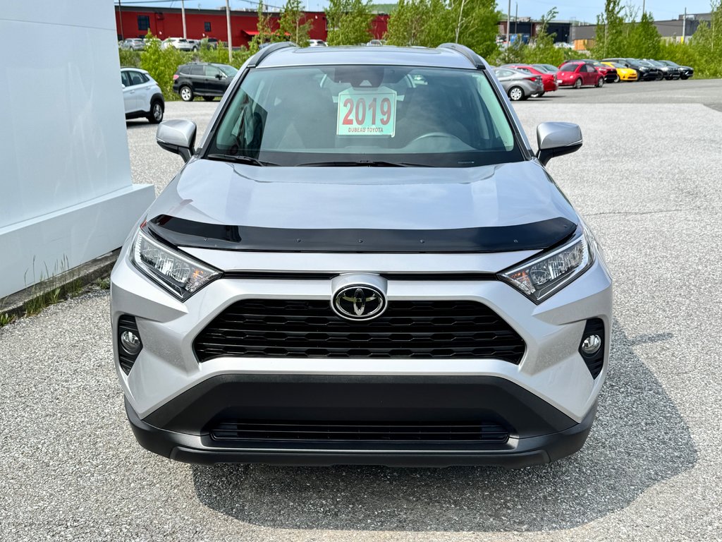 Toyota RAV4 XLE AWD / TRÈS BAS KILOS / FIABILITÉ ASSURÉE / 2019 à Thetford Mines, Québec - 2 - w1024h768px
