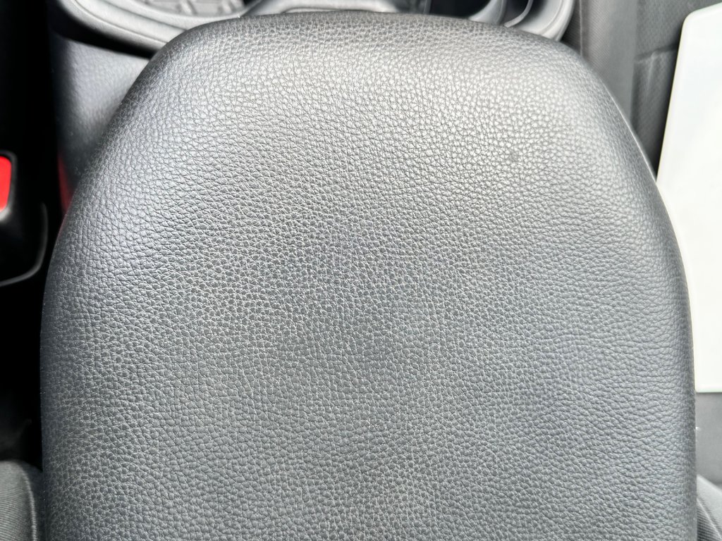 Toyota RAV4 XLE AWD / TRÈS BAS KILOS / FIABILITÉ ASSURÉE / 2019 à Thetford Mines, Québec - 52 - w1024h768px