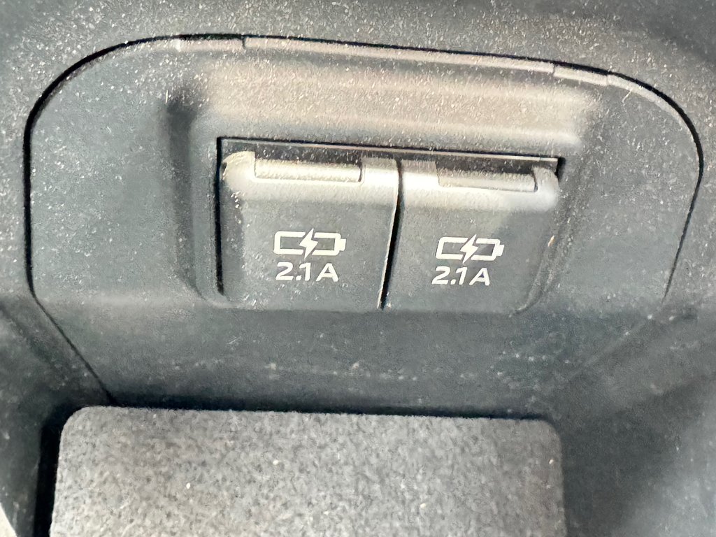 Toyota RAV4 XLE AWD / TRÈS BAS KILOS / FIABILITÉ ASSURÉE / 2019 à Thetford Mines, Québec - 54 - w1024h768px