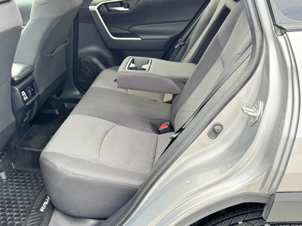 Toyota RAV4 XLE AWD / TRÈS BAS KILOS / FIABILITÉ ASSURÉE / 2019 à Thetford Mines, Québec - 61 - w1024h768px