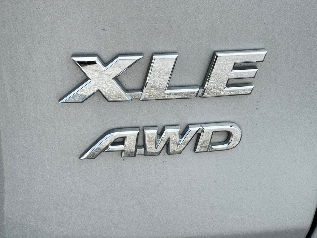 Toyota RAV4 XLE AWD / TRÈS BAS KILOS / FIABILITÉ ASSURÉE / 2019 à Thetford Mines, Québec - 27 - w1024h768px