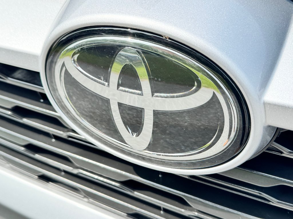 Toyota RAV4 XLE AWD / TRÈS BAS KILOS / FIABILITÉ ASSURÉE / 2019 à Thetford Mines, Québec - 12 - w1024h768px