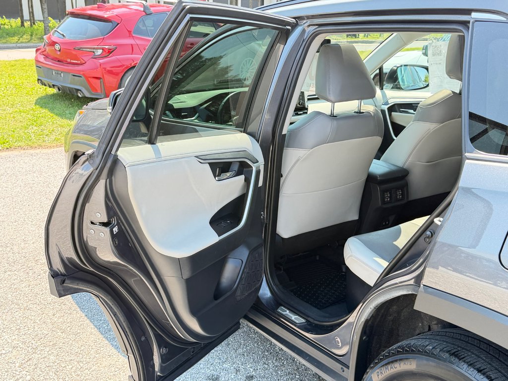 Toyota RAV4 HYBRIDE LIMITED AWD / MEILLEUR PRIX GARANTIS / 2019 à Thetford Mines, Québec - 71 - w1024h768px