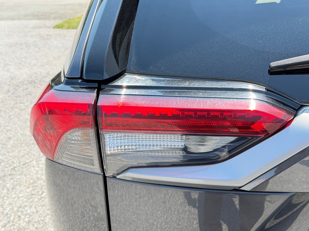 Toyota RAV4 HYBRIDE LIMITED AWD / MEILLEUR PRIX GARANTIS / 2019 à Thetford Mines, Québec - 31 - w1024h768px