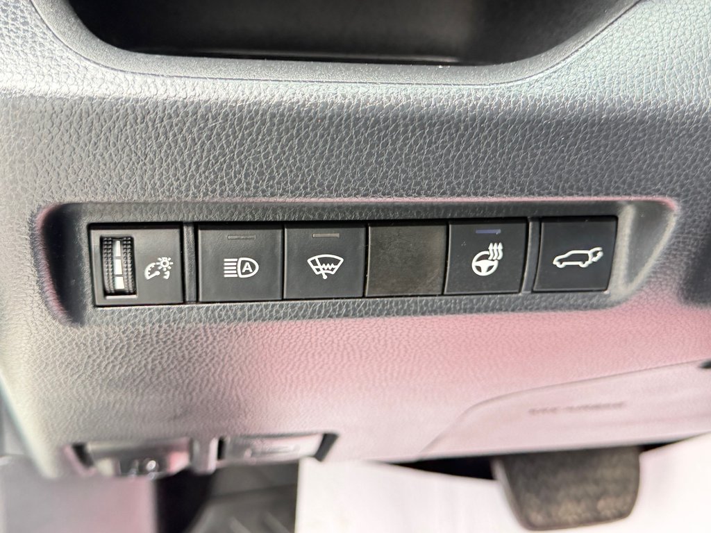 2019 Toyota RAV4 XLE PREMIUM AWD / 42,192KM SEULEMENT / PAS CHER / in Thetford Mines, Quebec - 36 - w1024h768px