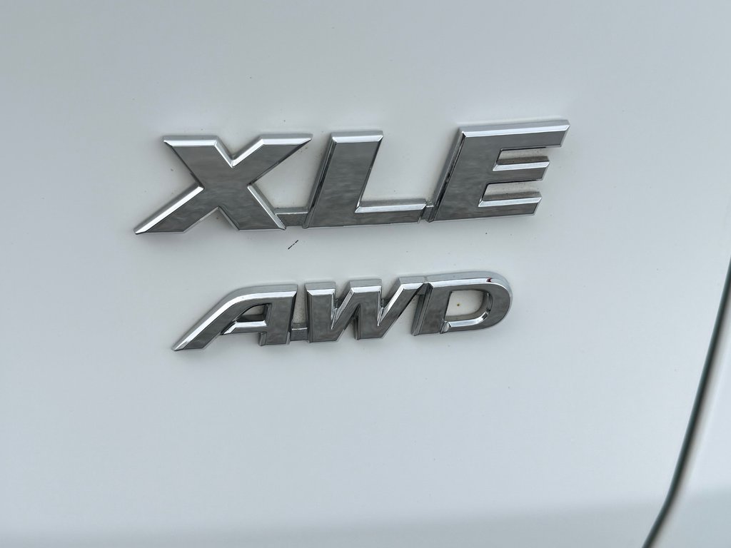 2019 Toyota RAV4 XLE PREMIUM AWD / 42,192KM SEULEMENT / PAS CHER / in Thetford Mines, Quebec - 27 - w1024h768px