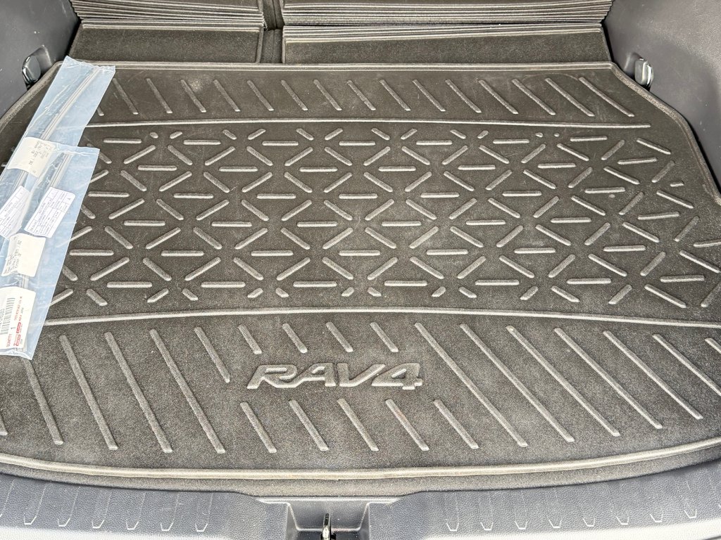 Toyota RAV4 HYB. XSE GROUPE TECH / TAG / TRÈS ÉCONOMIQUE / 2019 à Thetford Mines, Québec - 66 - w1024h768px