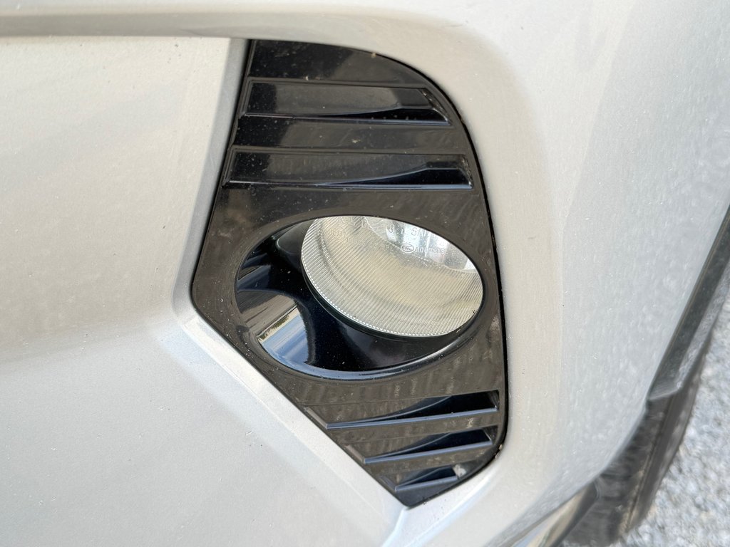 Toyota RAV4 HYB. XSE GROUPE TECH / TAG / TRÈS ÉCONOMIQUE / 2019 à Thetford Mines, Québec - 11 - w1024h768px
