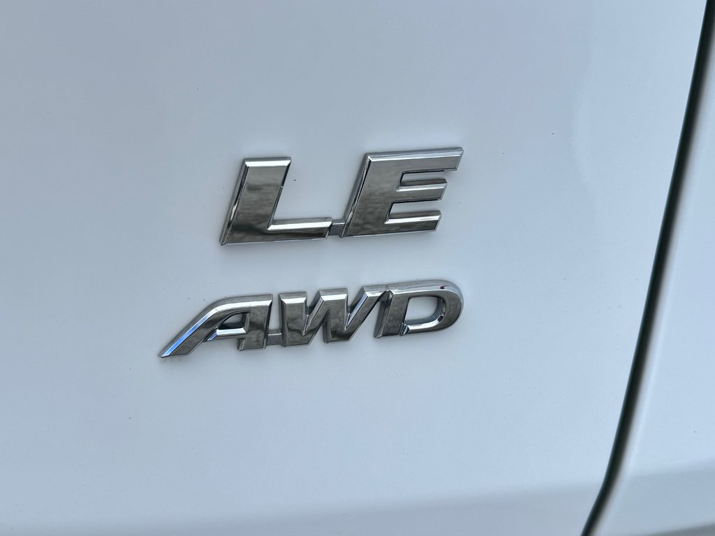 Toyota RAV4 LE AWD / TRÈS BAS KILOS / AUBAINE !!!!!!!!! 2020 à Thetford Mines, Québec - 25 - w1024h768px