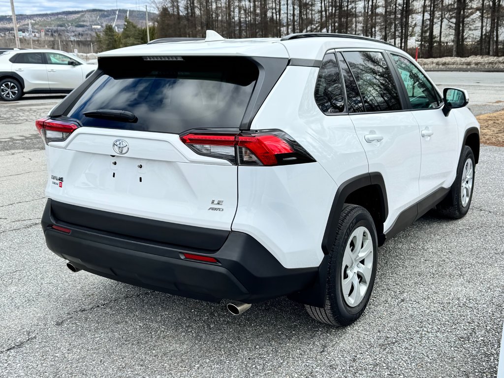 Toyota RAV4 LE AWD / TRÈS BAS KILOS / AUBAINE !!!!!!!!! 2020 à Thetford Mines, Québec - 4 - w1024h768px