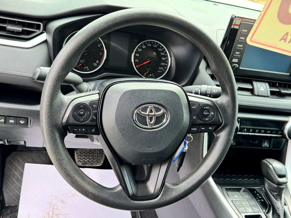 Toyota RAV4 LE AWD / TRÈS BAS KILOS / AUBAINE !!!!!!!!! 2020 à Thetford Mines, Québec - 34 - w1024h768px