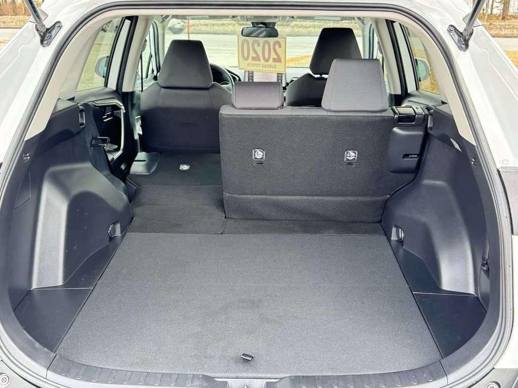 Toyota RAV4 LE AWD / TRÈS BAS KILOS / AUBAINE !!!!!!!!! 2020 à Thetford Mines, Québec - 54 - w1024h768px